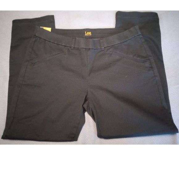 Lee Chino Pants Women's Size 18M Cotton Blend Regular Fit Flat Front (S15) - Picture 1 of 4